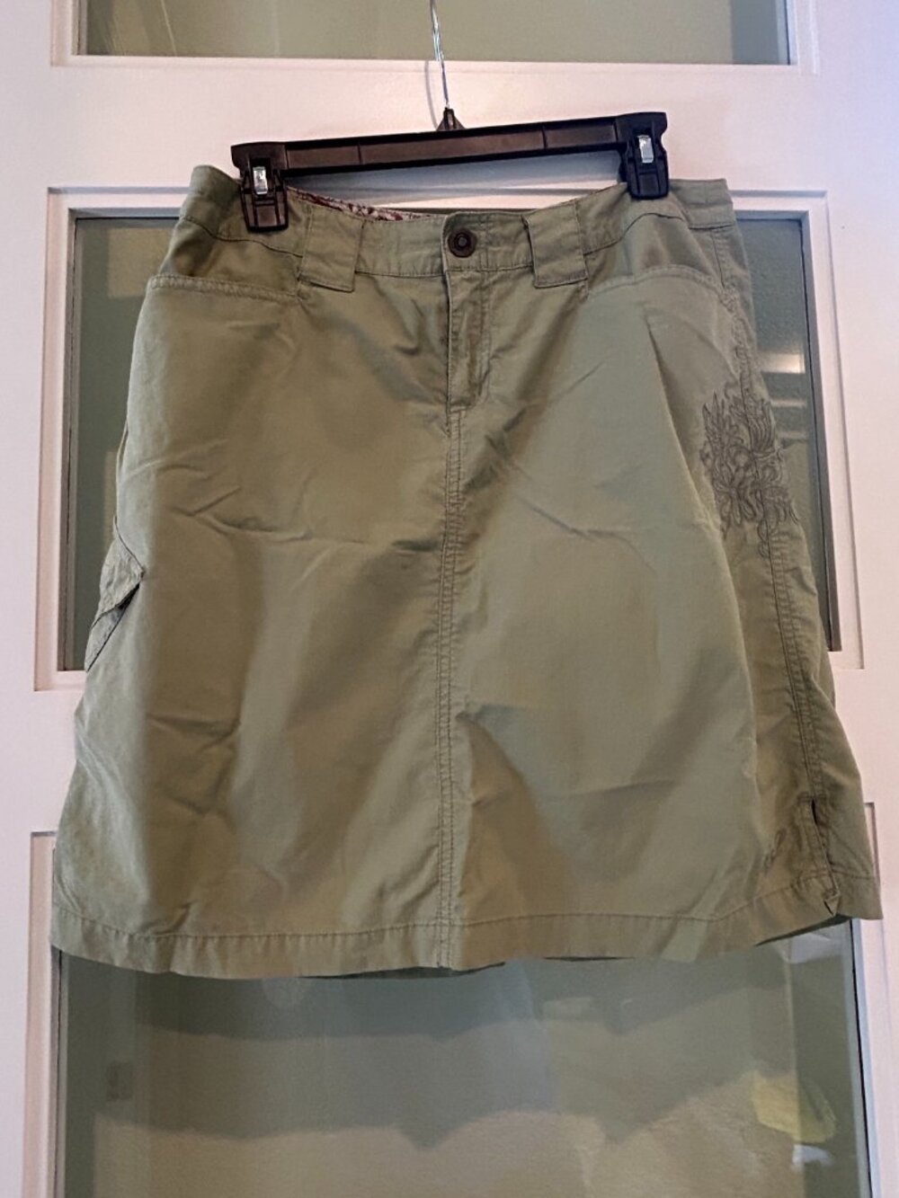 Kuhl Cargo Embroidered Skirt - size 10
